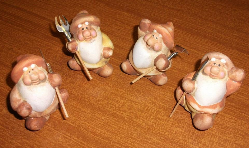 Gnomi in Terracotta - PB4807