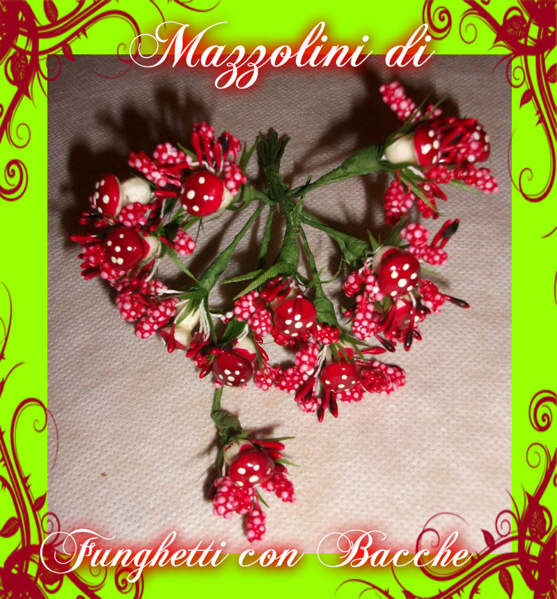 Funghetti e Bacche in Rosso - 124338795